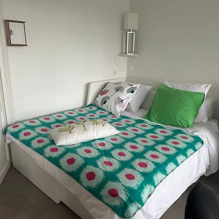 Le Jardin Darcy Liberté Hyper Centre Gare-ville Parking Public Payant Dans La Rue Apartamento *