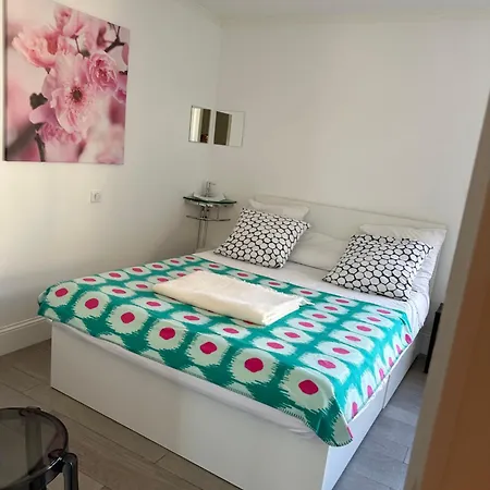 Le Jardin Darcy Liberté Hyper Centre Gare-ville Parking Public Payant Dans La Rue Apartamento Dijon