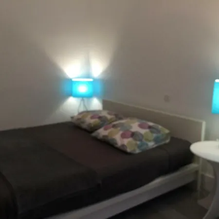 Le Jardin Darcy Liberte Hyper Centre Gare-ville Parking Public Payant Dans La Rue Apartment