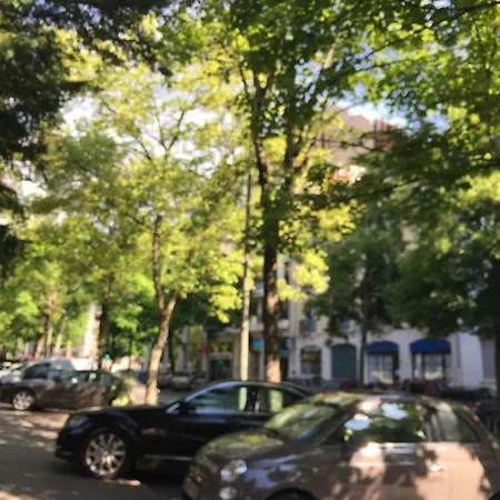 Le Jardin Darcy Liberte Hyper Centre Gare-ville Parking Public Payant Dans La Rue