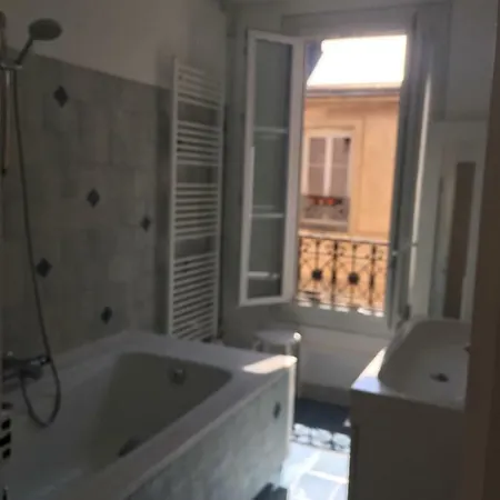 Le Jardin Darcy Liberte Hyper Centre Gare-ville Parking Public Payant Dans La Rue * Ντιζόν