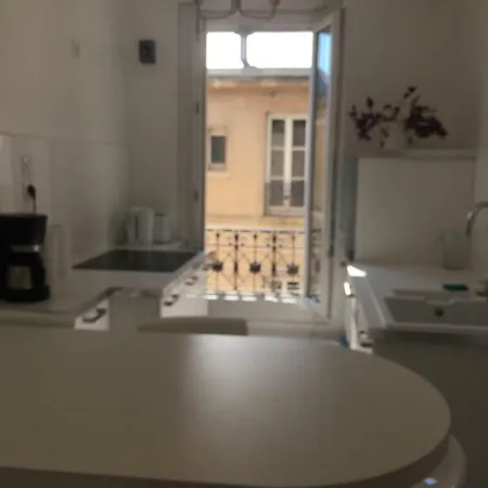 Le Jardin Darcy Liberte Hyper Centre Gare-ville Parking Public Payant Dans La Rue