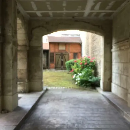 Le Jardin Darcy Liberte Hyper Centre Gare-ville Parking Public Payant Dans La Rue *