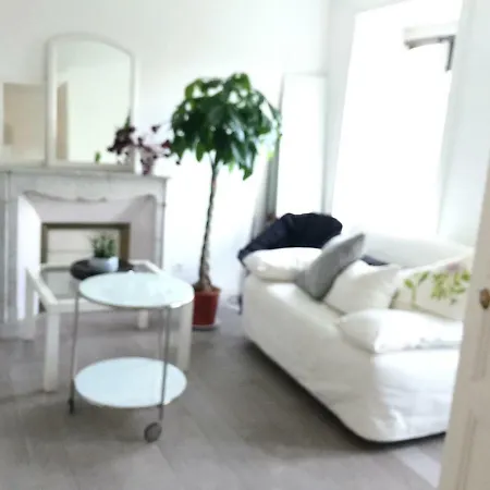 Le Jardin Darcy Liberte Hyper Centre Gare-ville Parking Public Payant Dans La Rue Ντιζόν