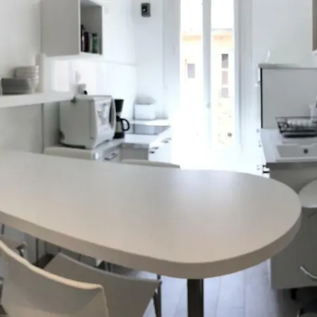 Le Jardin Darcy Liberte Hyper Centre Gare-ville Parking Public Payant Dans La Rue * Ντιζόν