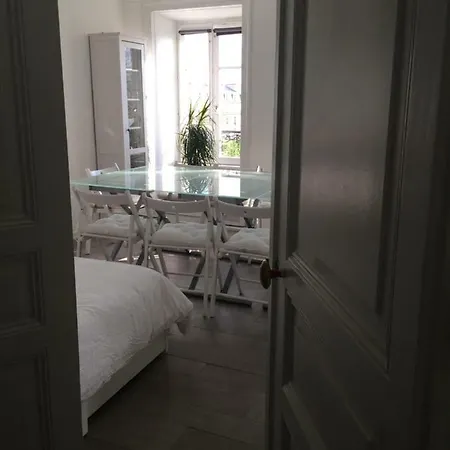 Le Jardin Darcy Liberte Hyper Centre Gare-ville Parking Public Payant Dans La Rue *