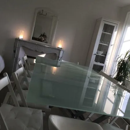 Le Jardin Darcy Liberté Hyper Centre Gare-ville Parking Public Payant Dans La Rue Apartamento