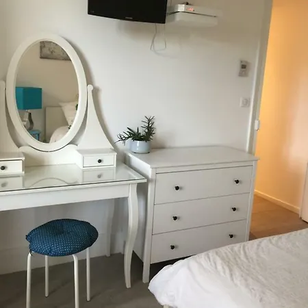 Le Jardin Darcy Liberte Hyper Centre Gare-ville Parking Public Payant Dans La Rue Ντιζόν