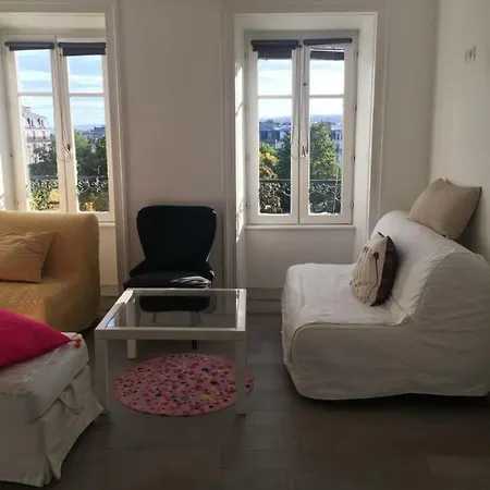 Le Jardin Darcy Liberte Hyper Centre Gare-ville Parking Public Payant Dans La Rue Ντιζόν