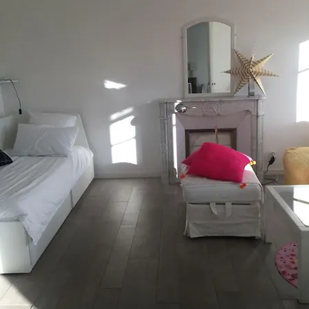 Le Jardin Darcy Liberté Hyper Centre Gare-ville Parking Public Payant Dans La Rue