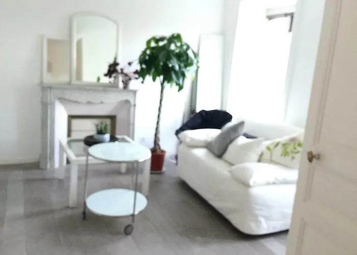 Le Jardin Darcy Liberte Hyper Centre Gare-ville Parking Public Payant Dans La Rue Dijon