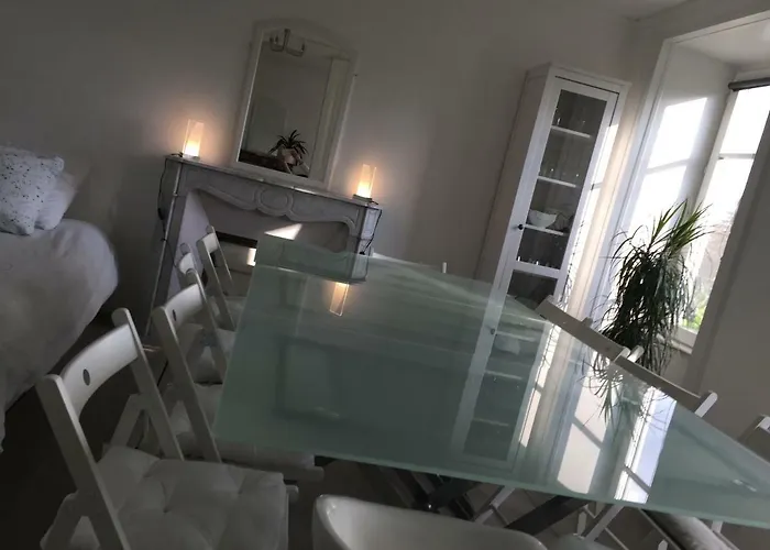 Le Jardin Darcy Liberte Hyper Centre Gare-ville Parking Public Payant Dans La Rue アパート