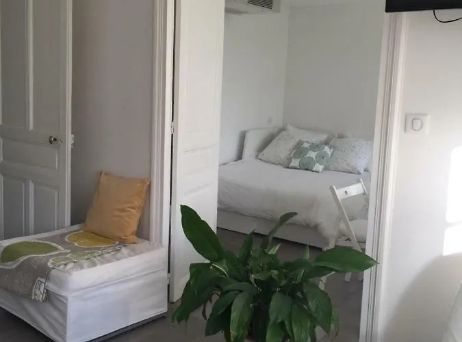 Le Jardin Darcy Liberte Hyper Centre Gare-ville Parking Public Payant Dans La Rue Lägenhet *