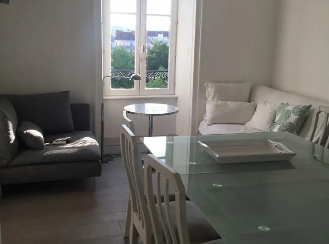 Le Jardin Darcy Liberte Hyper Centre Gare-ville Parking Public Payant Dans La Rue *